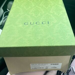 Gucci sneakers.. perfect condition!